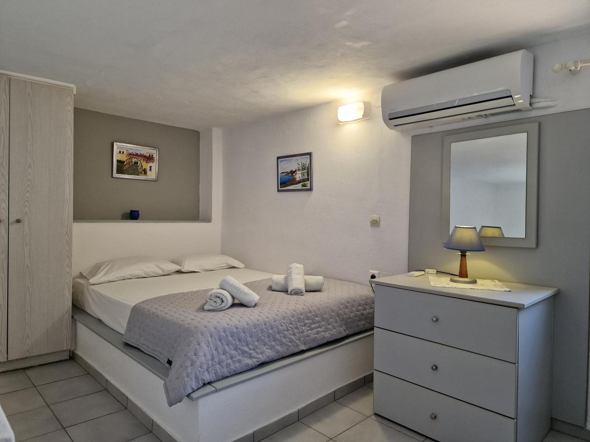 Aparthotel Porto Apergis Agios Ioannis  Esterno foto